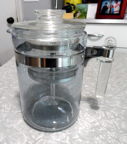Very nice complete pyrex - very,